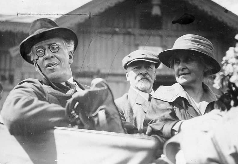 Константин Станиславский, Владимир Немирович-Данченко и Мария Лилина.